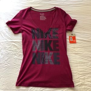 brand new nike women’s shirt- medium